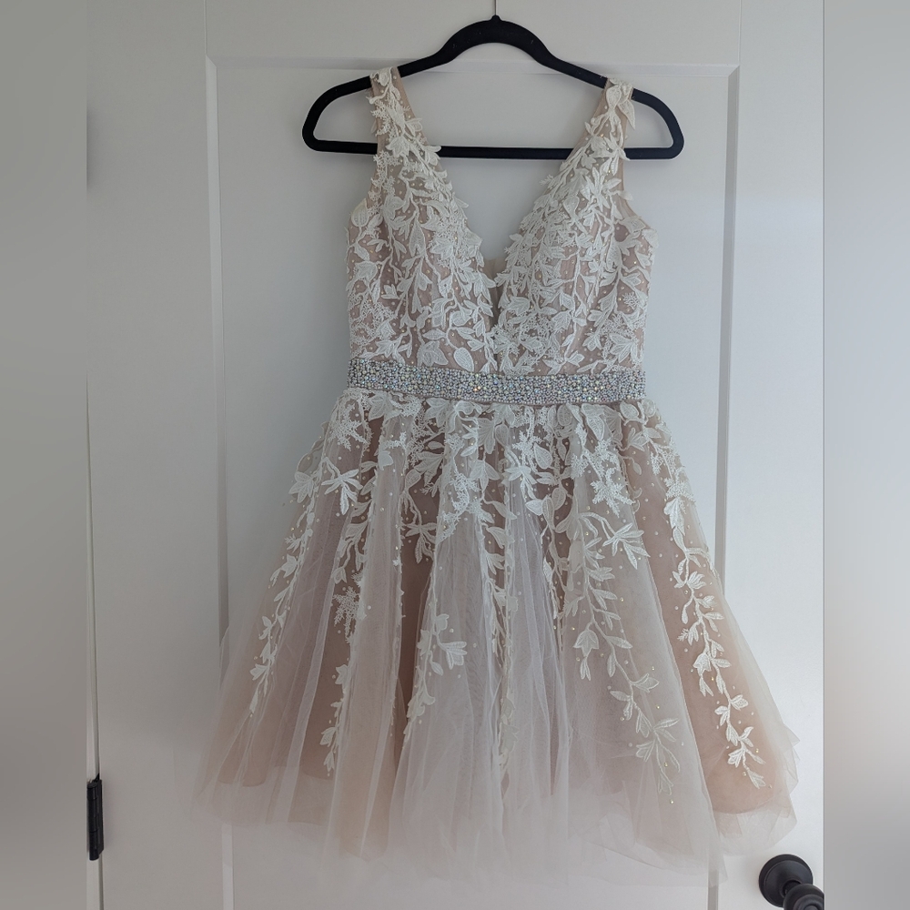 Elegant Lace Sheri Hill Floral Dress with Beaded Waist